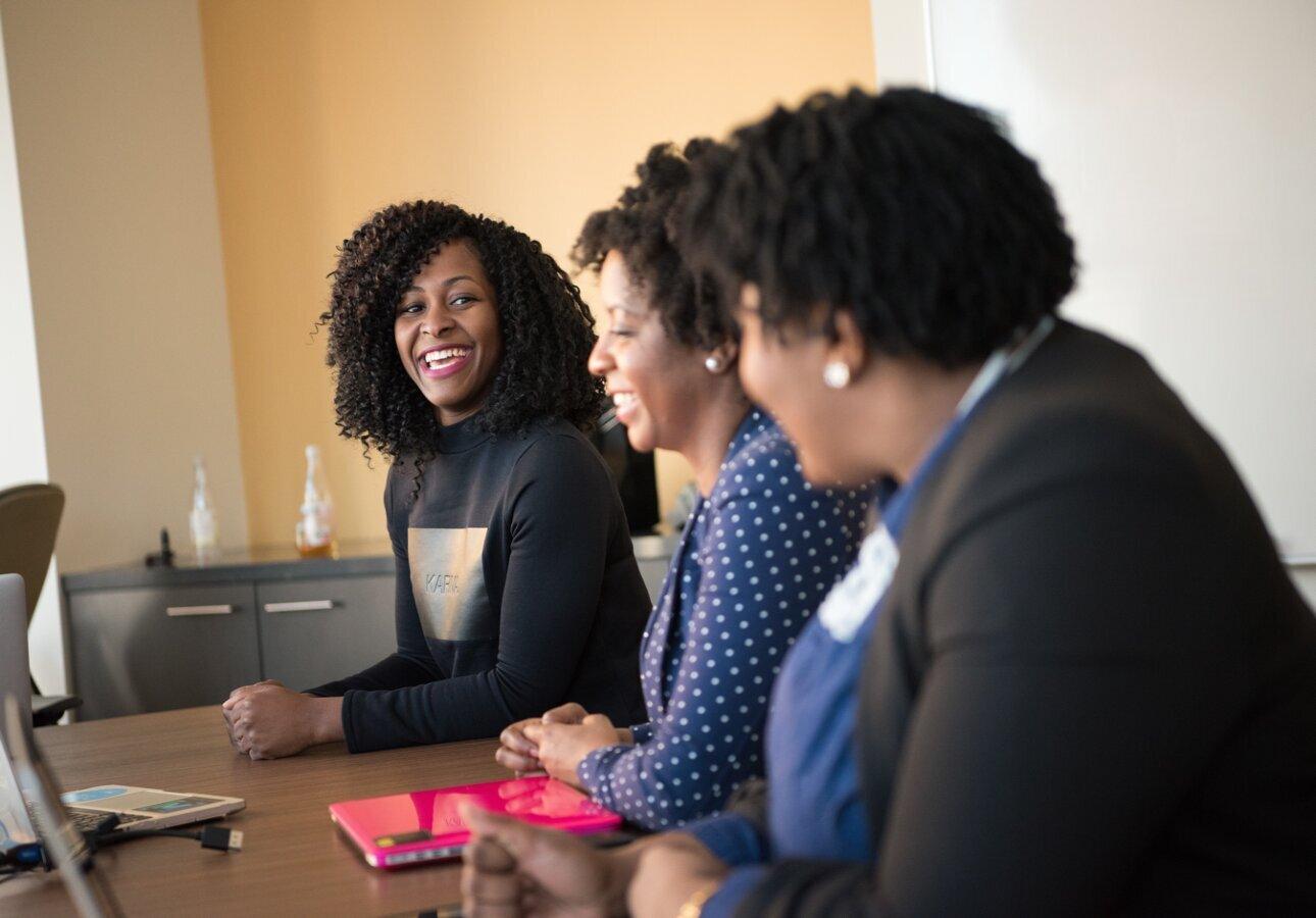 How Racial Disparities Affect How Women of Color Experience Menopause - Stripes Beauty